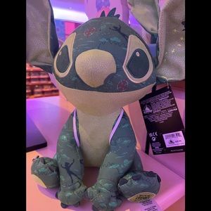 Stitch crashes Disney tinker bell